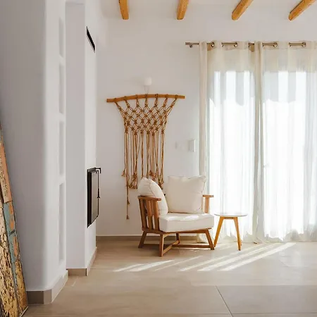 Villa Flo Naxos City