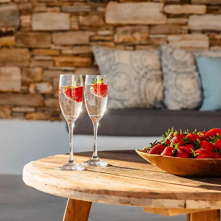 Villa Flo Naxos City