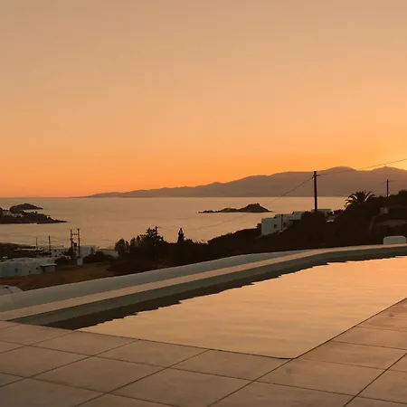 Flo * 米科利维亚