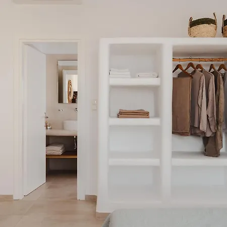 Flo * 米科利维亚